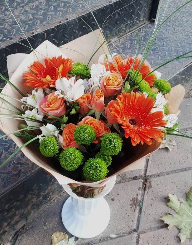 Букет цветов из: Герберы, Хризантемы, Альстромерии и Розы в Лесные Поляны