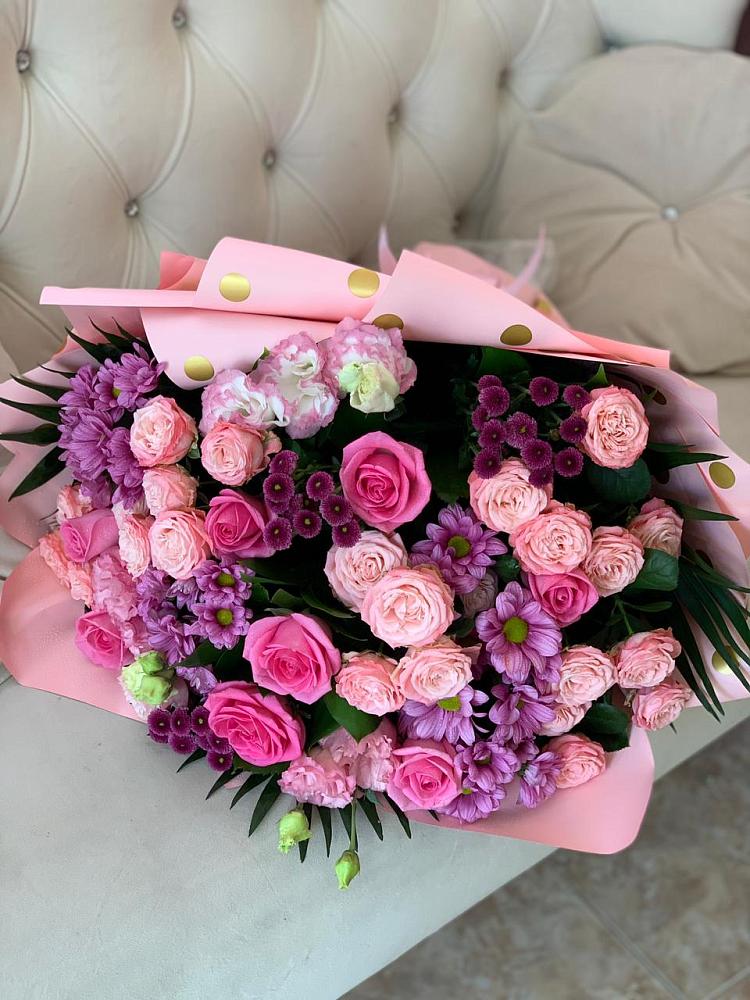 Букет цветов из: Хризантемы, Розы и Лизиантусы в Лесные Поляны