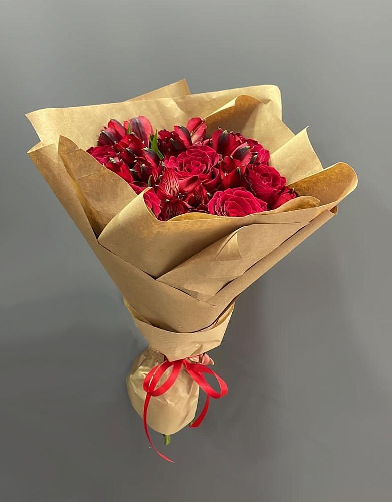 Букет цветов из: Альстромерии и Розы в Лесные Поляны