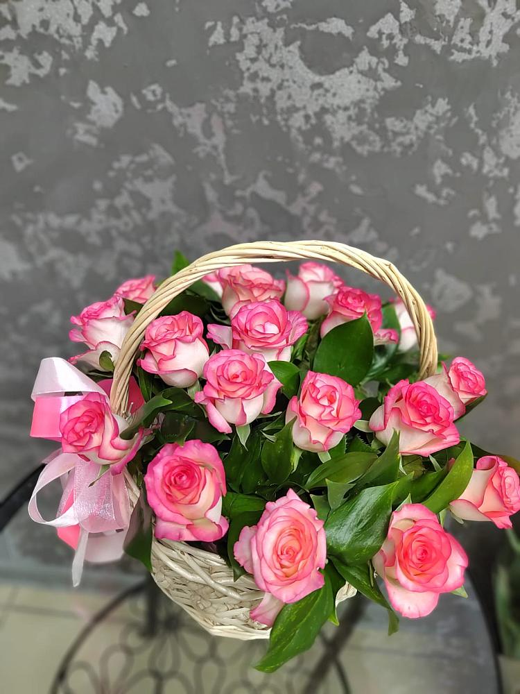 Цветочная композиция из Розы в корзине в Лесные Поляны