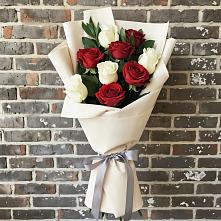 Букет цветов из:  Розы в Лесные Поляны
