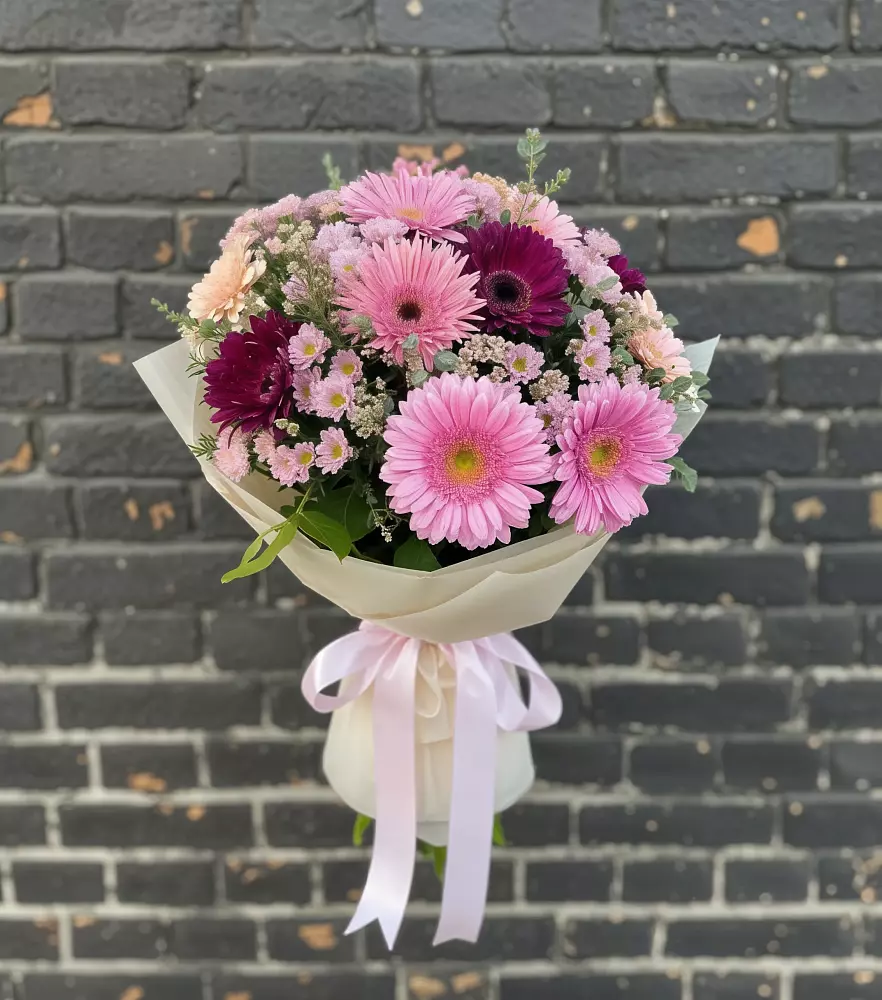Букет цветов из: Герберы и Хризантемы в Лесные Поляны