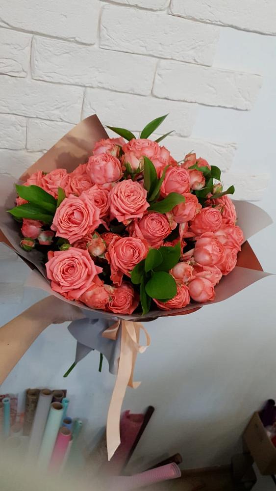 Букет цветов из: Розы в Лесные Поляны