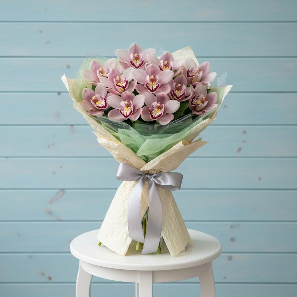 Букет цветов из: Орхидеи и Розы в Лесные Поляны