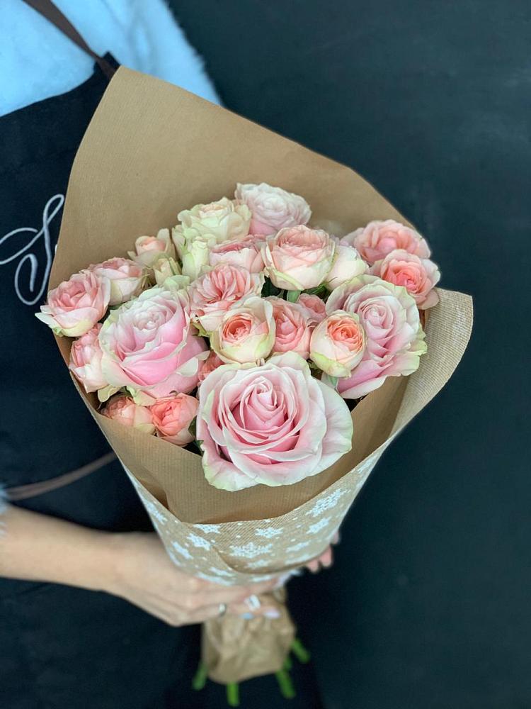 Букет цветов из: Хризантемы и Розы в Лесные Поляны