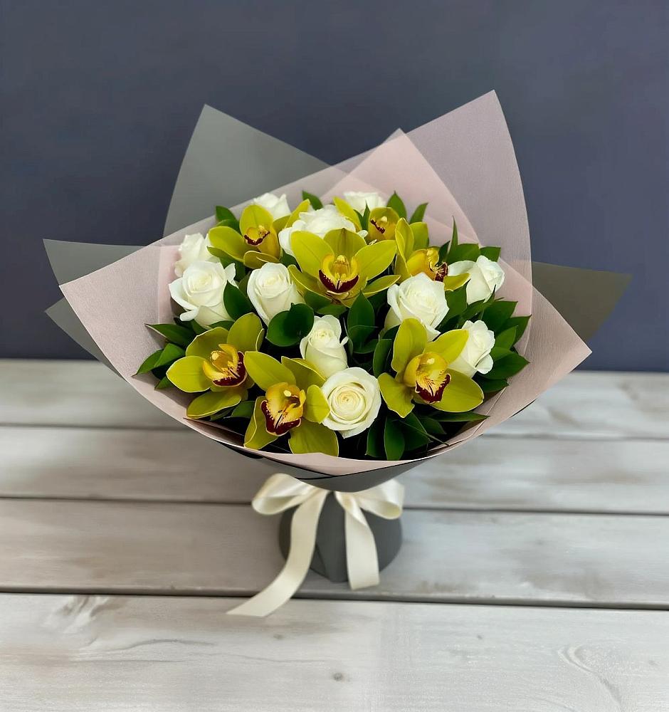 Букет цветов из: Орхидеи и Розы в Лесные Поляны