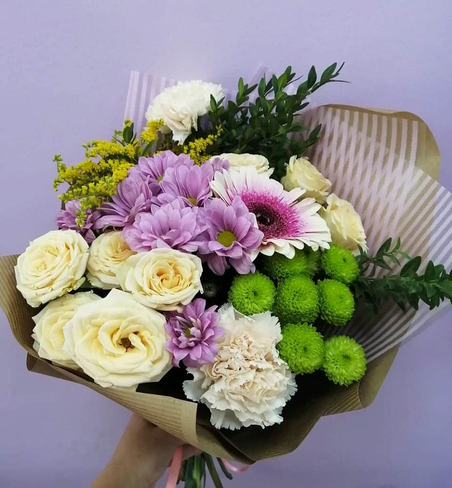 Букет цветов из: Хризантемы, Розы, Гвоздики и Герберы в Лесные Поляны