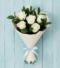 Букет цветов из:  Розы в Лесные Поляны