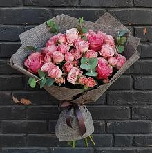 Букет цветов из:  Розы в Лесные Поляны
